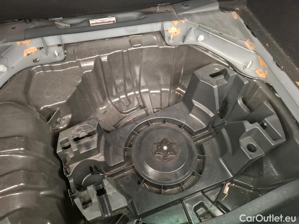  Renault  Megane RENAULT Mégane Berline / 2020 / 5P / Berline techno TCe 140 EDC #25