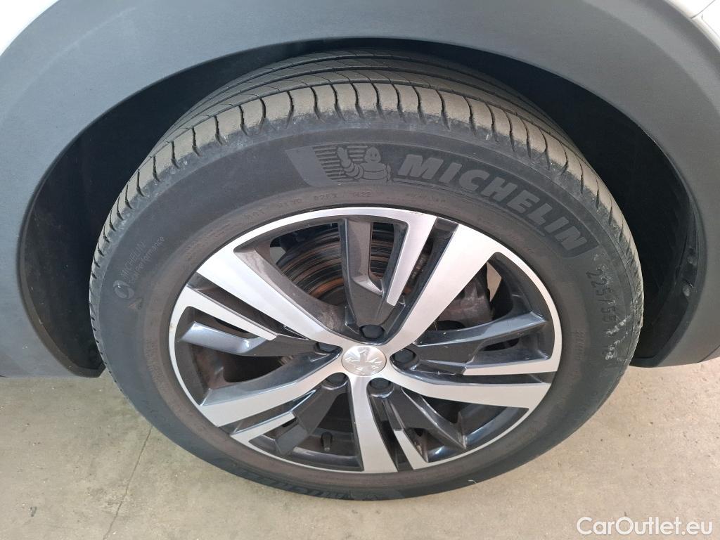  Peugeot  5008  Allure Business 1.2 PureTech 130CV BVA8 E6d #8
