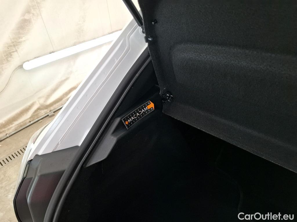  Peugeot  208  Premium 1.5 HDi 100CV BVM6 E6d #4