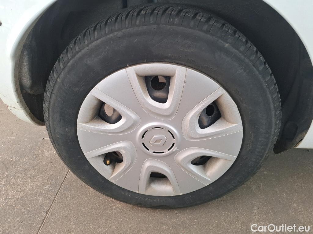  Renault  Clio  IV Air 1.5 dCi 90CV BVM5 E6 #32