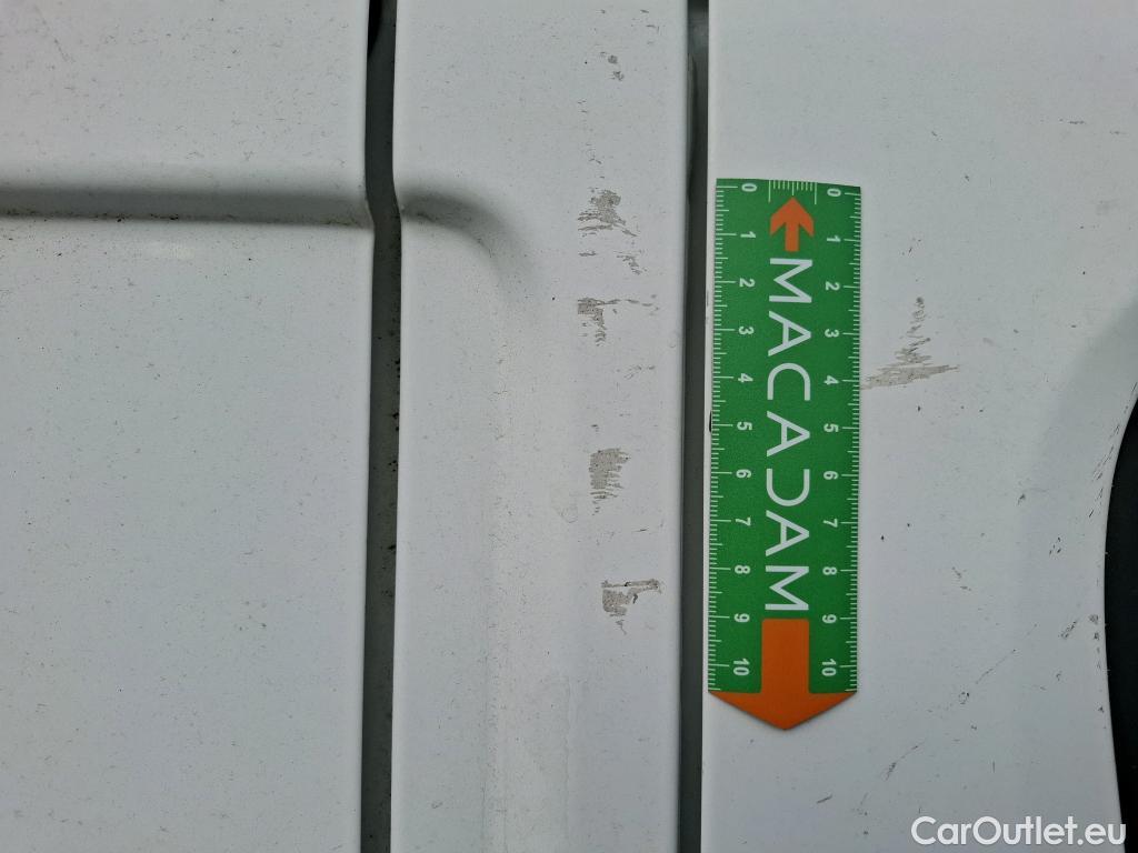  Peugeot  Boxer  Fourgon Surélevé 333 L2H2 Premium BlueHDi 140 Stop&Start 140CV BVM6 #132