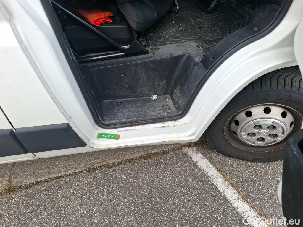  Peugeot  Boxer  Fourgon Surélevé 333 L2H2 Premium BlueHDi 140 Stop&Start 140CV BVM6 #72