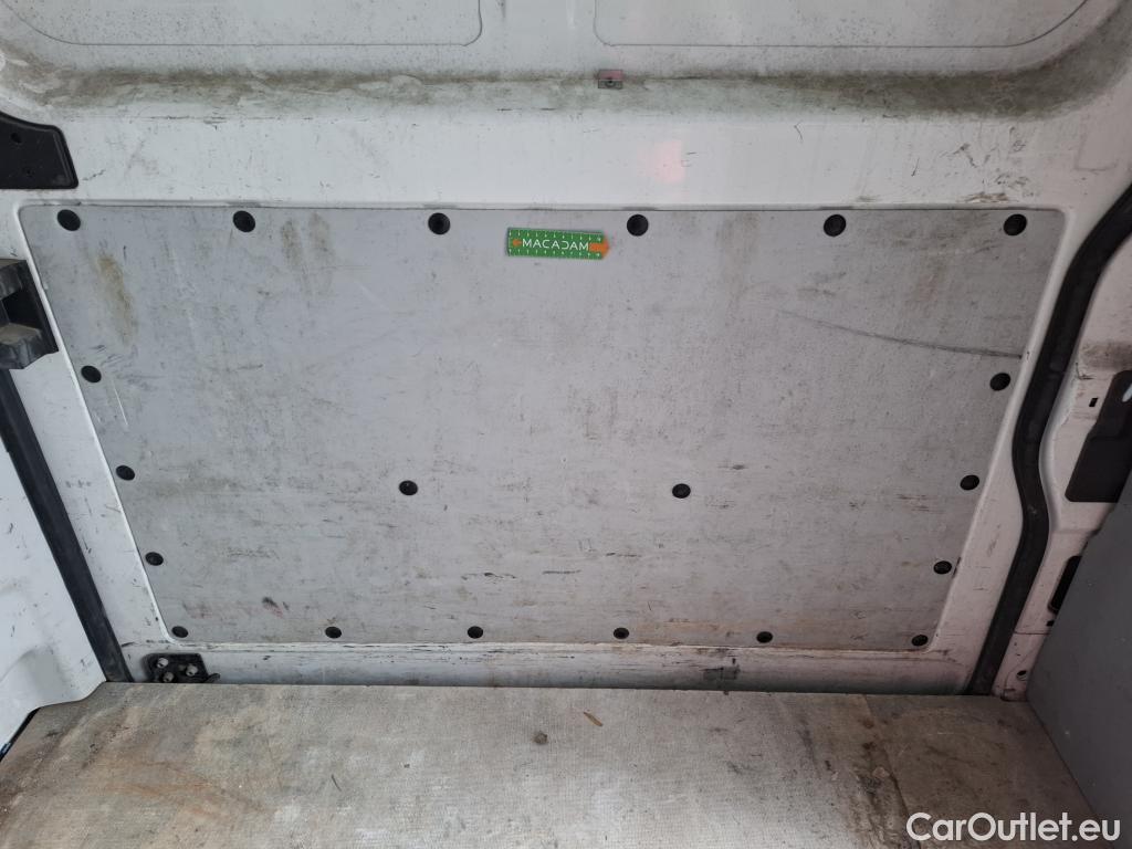  Peugeot  Boxer  Fourgon Surélevé 333 L2H2 Premium BlueHDi 140 Stop&Start 140CV BVM6 #79