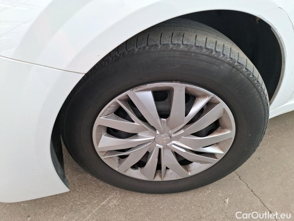  Peugeot  208  Premium 1.2 PureTech 75CV BVM5 E6d #3