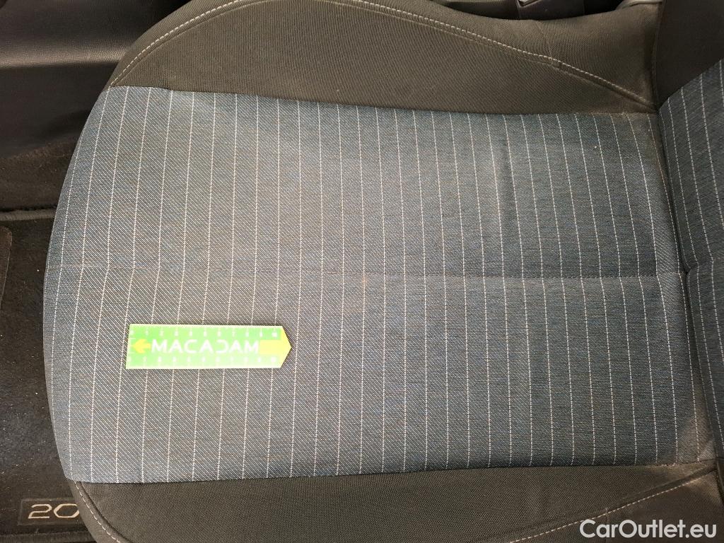  Peugeot  208  Premium 1.5 HDi 100CV BVM6 E6d #29