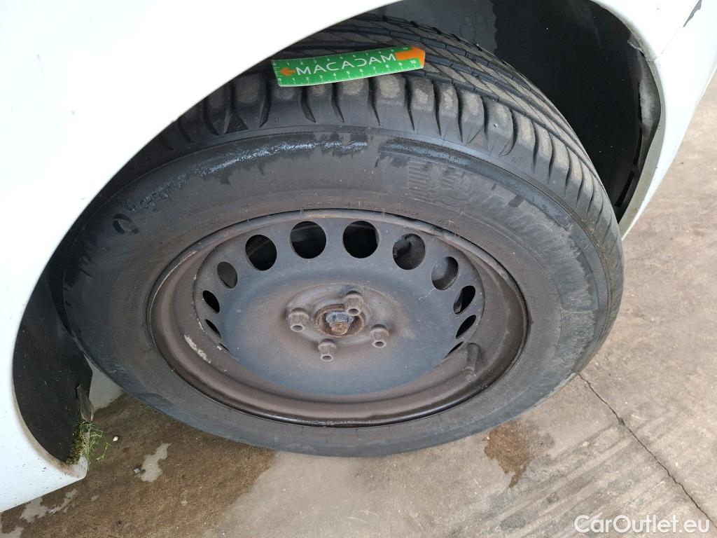  Renault  Clio  IV Air 1.5 dCi 75CV BVM5 E6 #82