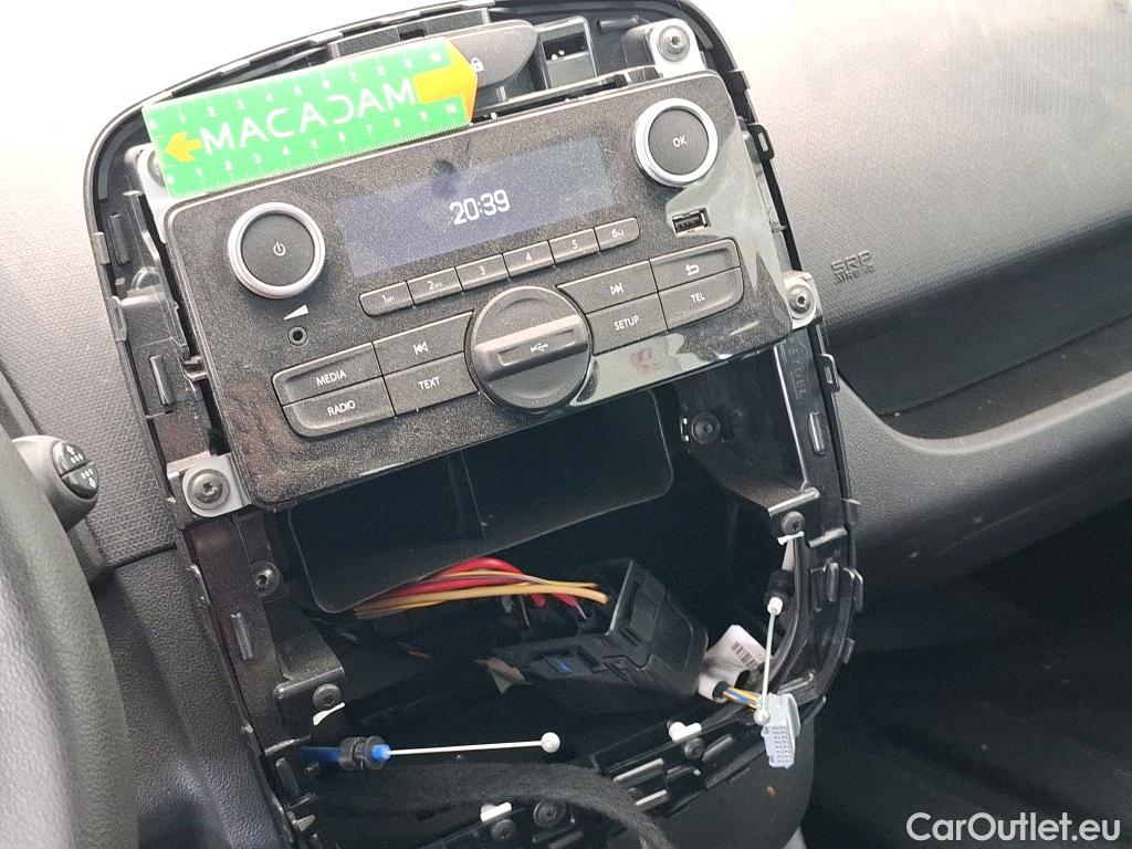  Renault  Clio  IV Air 1.5 dCi 75CV BVM5 E6 #32