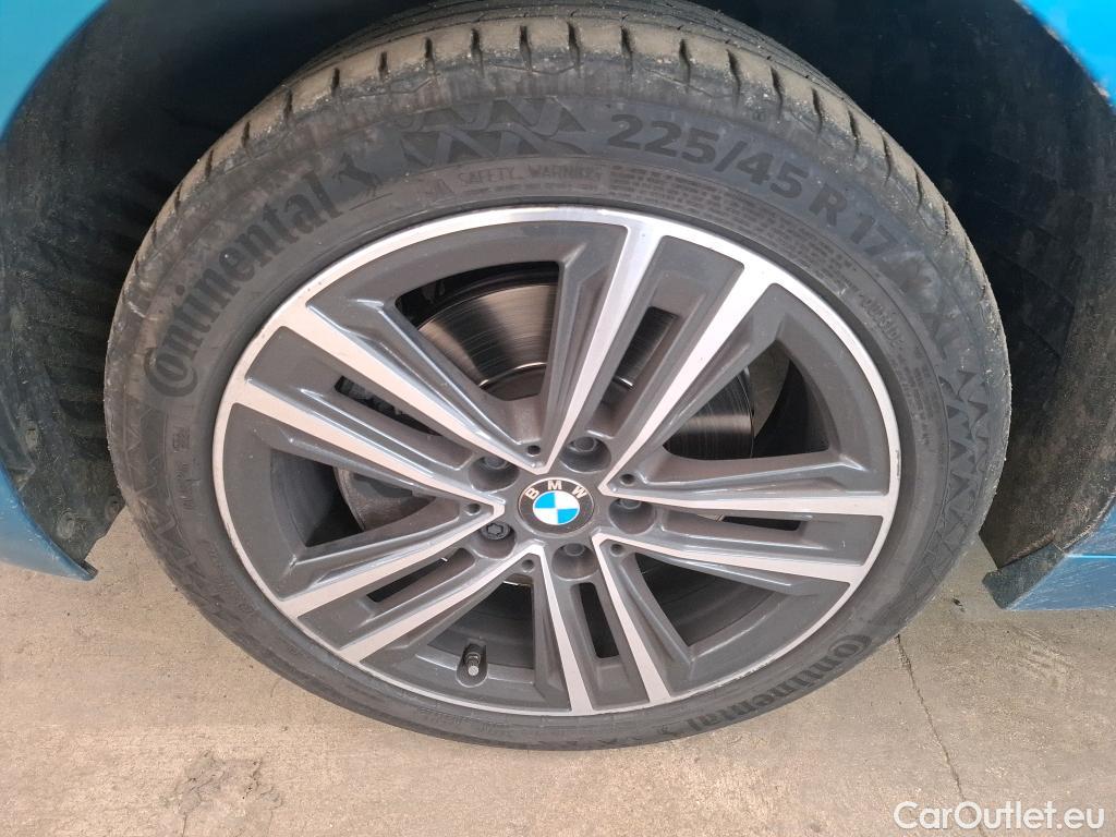  Bmw  Serie 1 BMW Série 1 / 2019 / 5P / Berline 116d Business Design #18