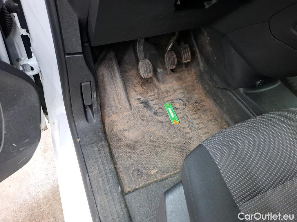  Citroen  Berlingo CITROEN  Van / 2018 / 4P / Fourgonnette M 650kg BlueHDi 100 S&S BVM Driver #3