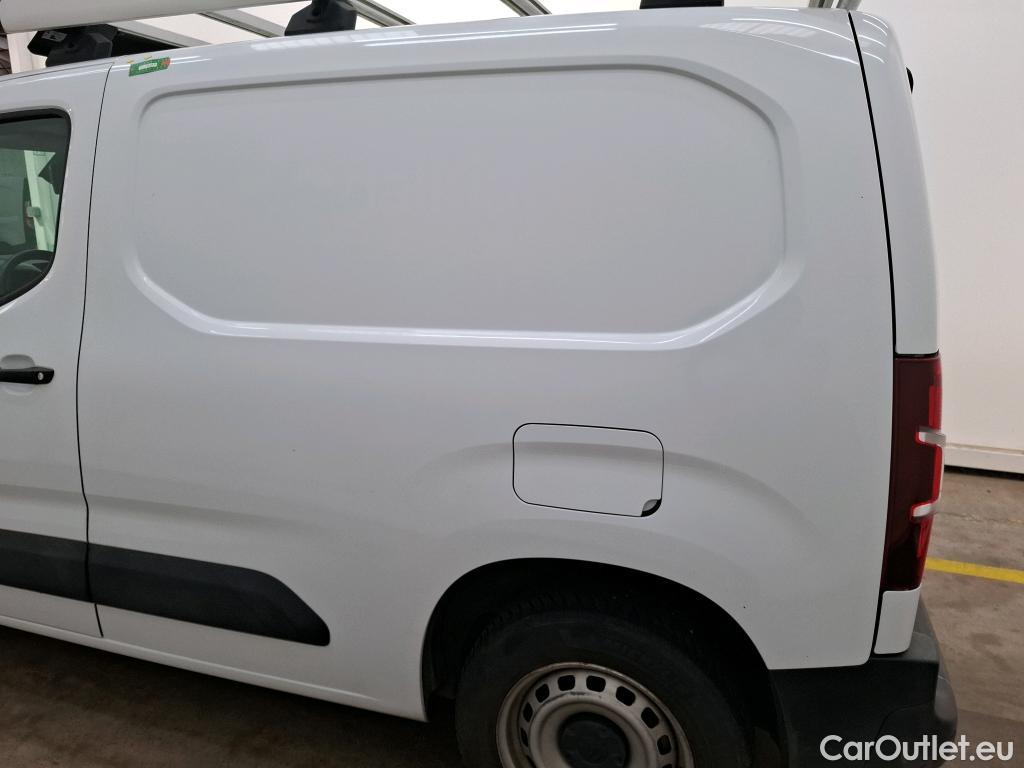  Citroen  Berlingo CITROEN  Van / 2018 / 4P / Fourgonnette M 650kg BlueHDi 100 S&S BVM Driver #12