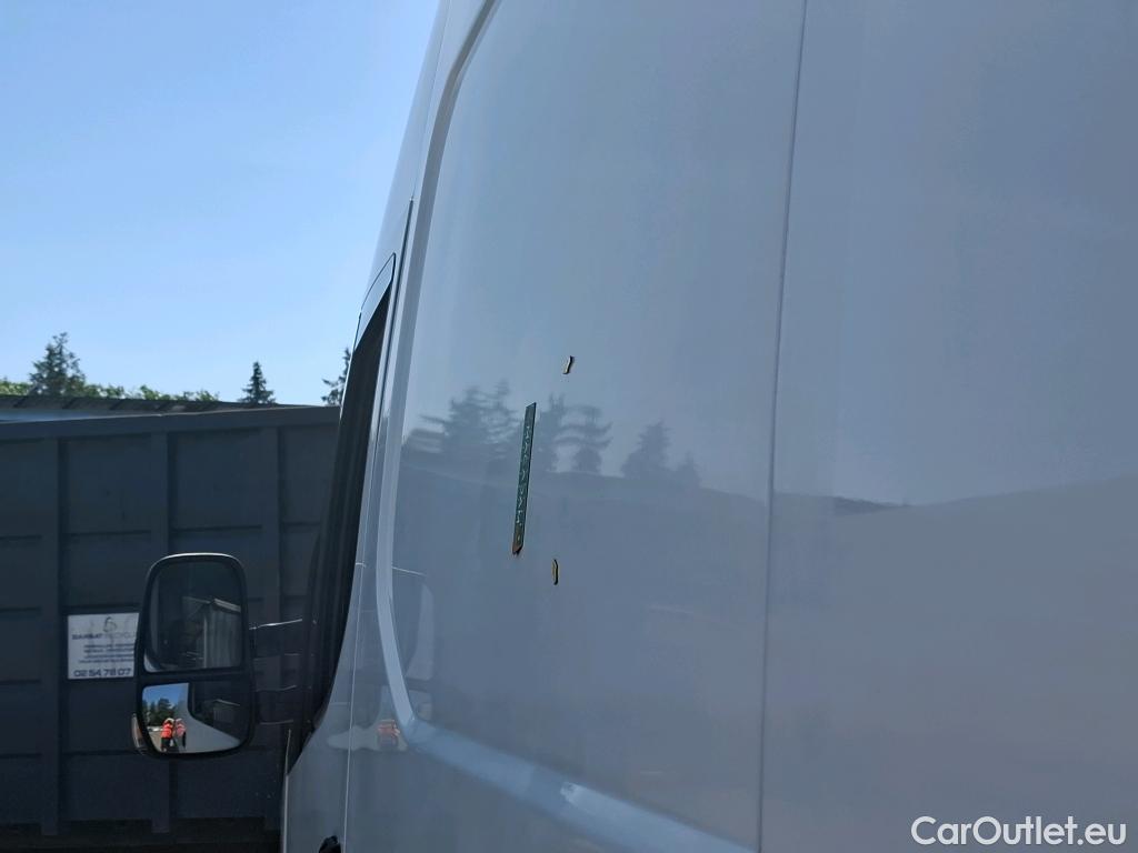  Iveco  Daily IVECO  / 2014 / 4P / Fourgon tôlé 3.0 35S14NA8 V11 H2 3520 B POWER #4