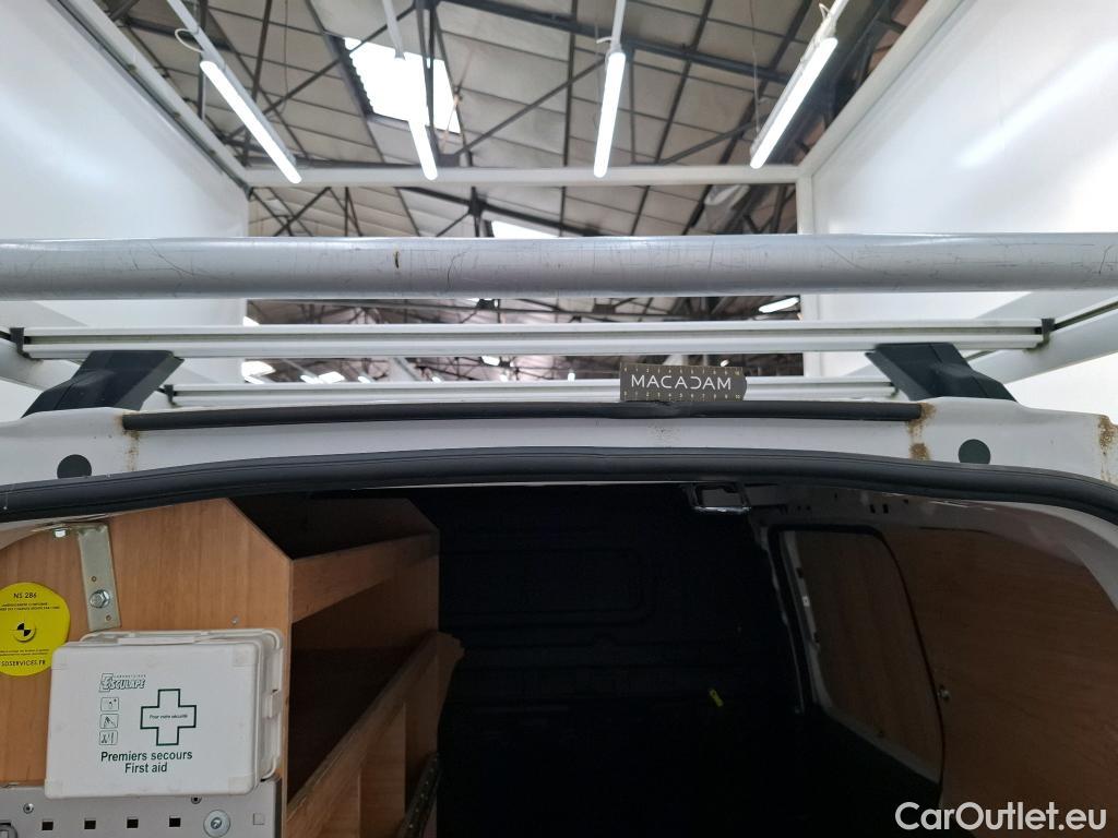  Citroen  Berlingo CITROEN  Van / 2018 / 4P / Fourgonnette M 650kg BlueHDi 100 S&S BVM Driver #9