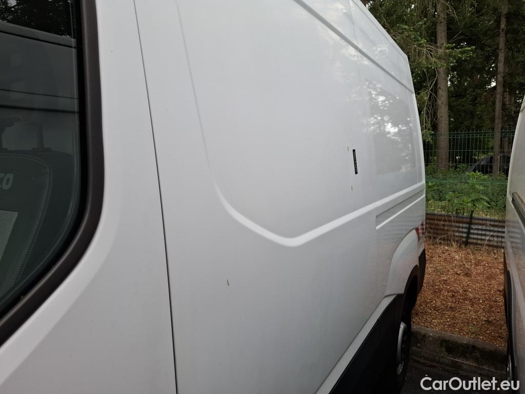  Iveco  Daily IVECO  / 2014 / 4P / Fourgon tôlé 3.0 35S14NA8 V11 H2 3520 B POWER #8