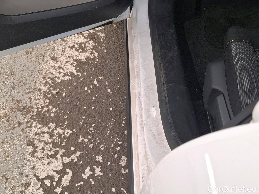  Citroen  C3  Feel 1.5 BlueHDI 100CV BVM5 E6dT #26