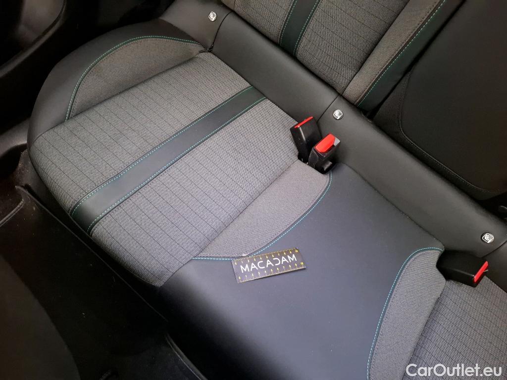 Peugeot  2008  Allure Pack 1.5 HDi 130CV BVA8 E6d #38