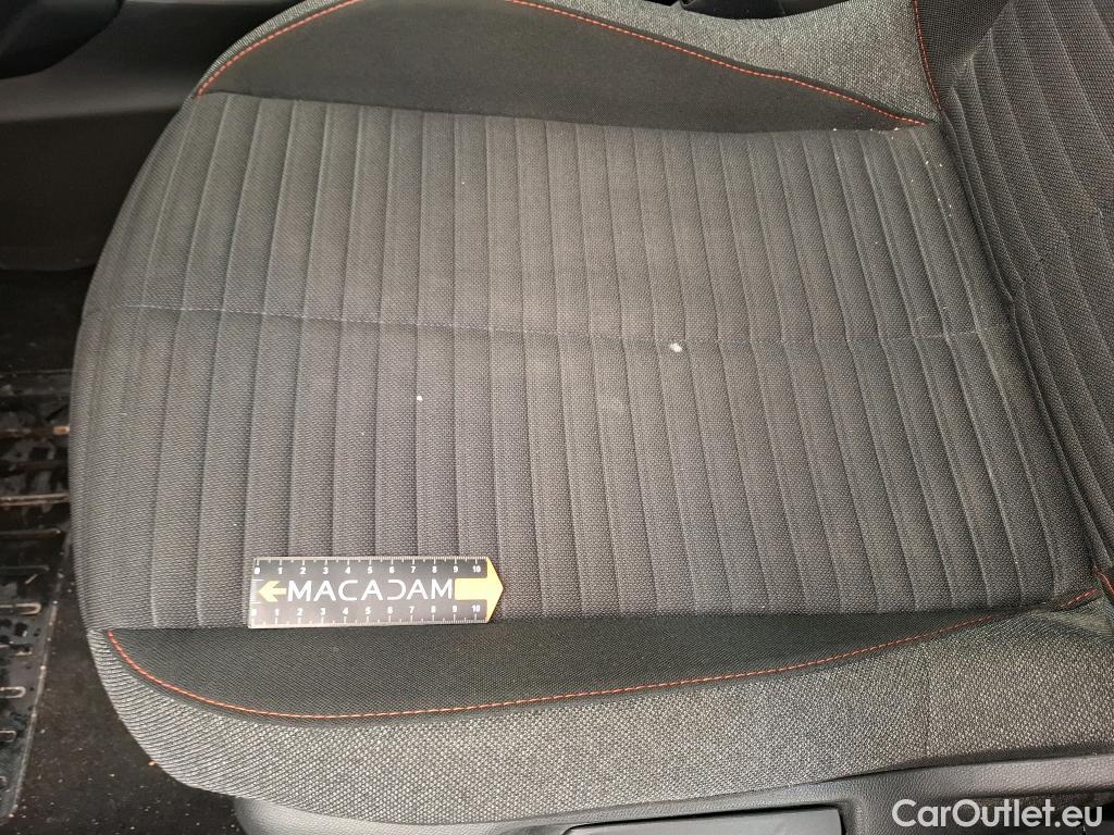  Peugeot  2008  Active Pack 1.5 HDi 110CV BVM6 E6d #28