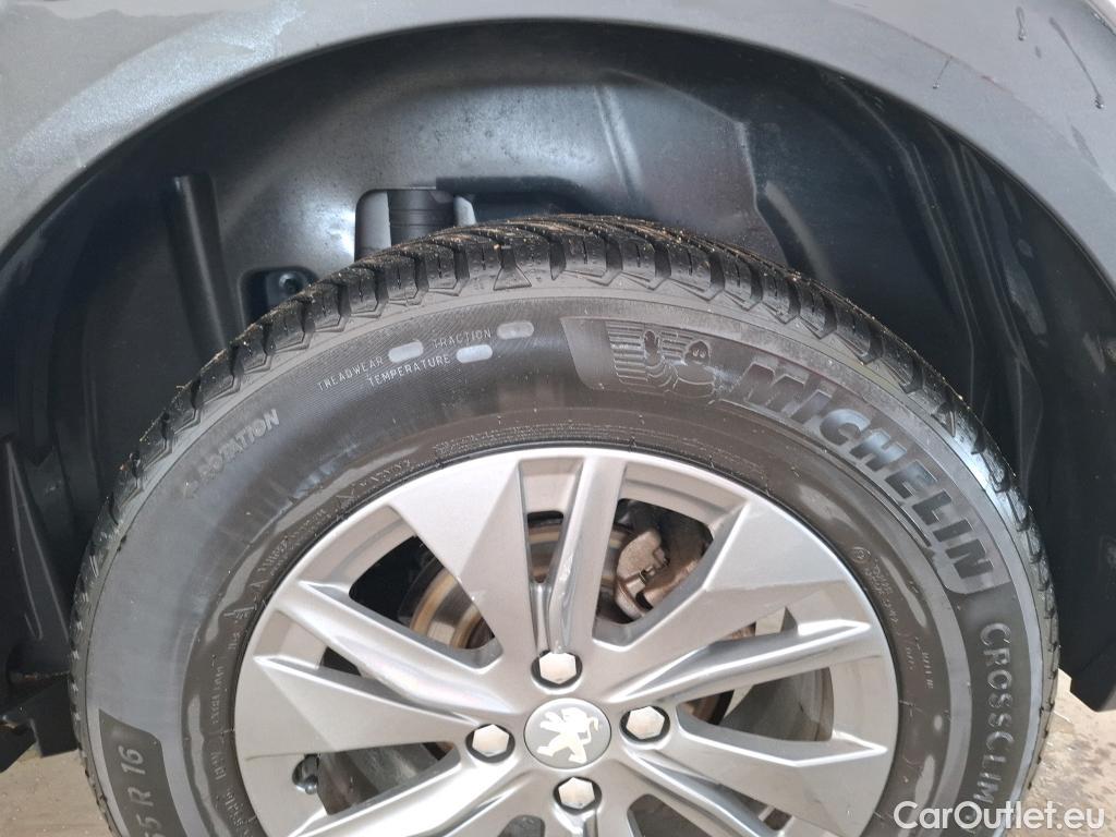  Peugeot  2008  Active Pack 1.5 HDi 110CV BVM6 E6d #17