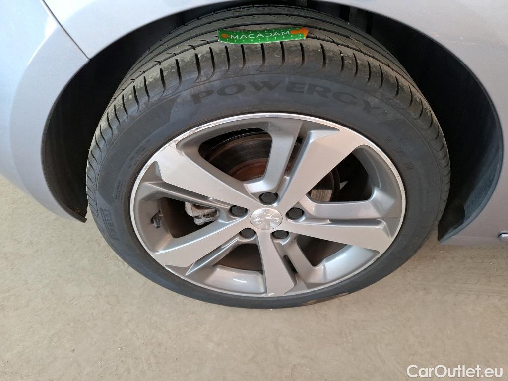  Peugeot  308  GT 1.2 PureTech 130CV BVA8 E6d #48