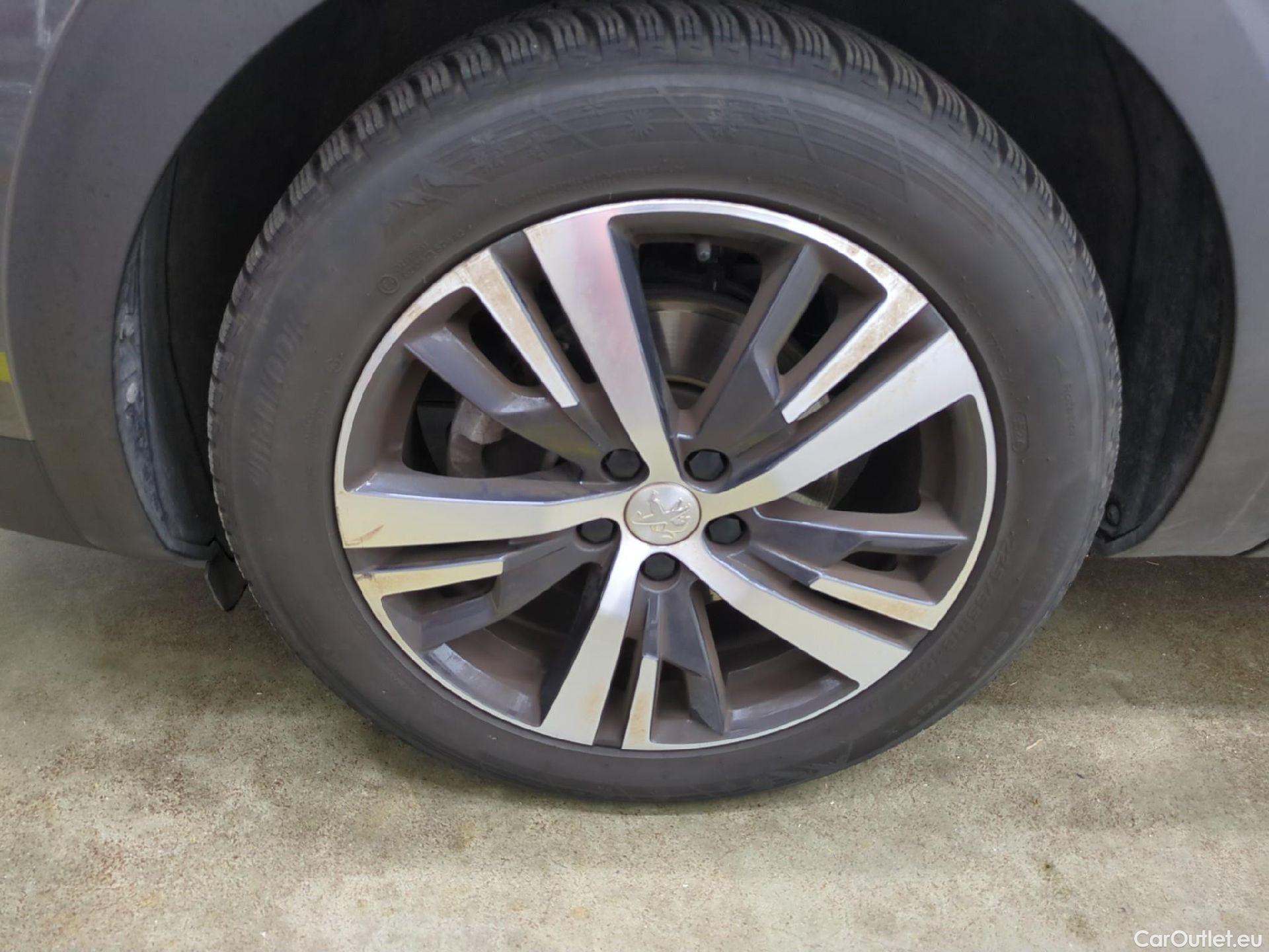  Peugeot  3008  Allure 1.5 HDi 130CV BVA8 E6d #5