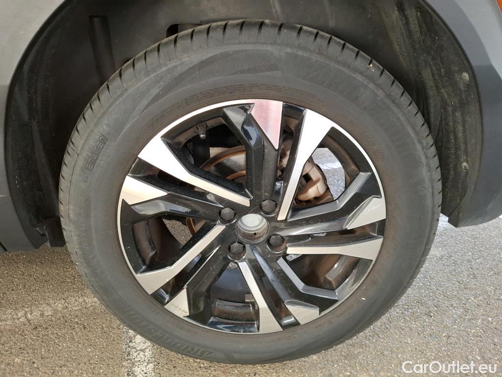  Peugeot  2008  Allure Pack 1.5 HDi 110CV BVM6 E6d #103