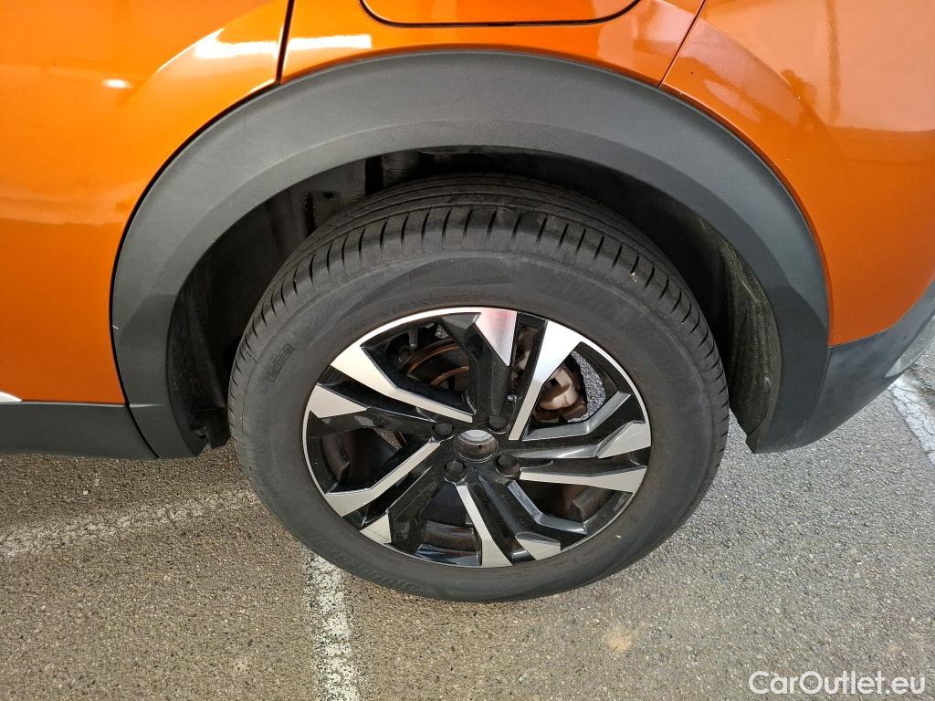  Peugeot  2008  Allure Pack 1.5 HDi 110CV BVM6 E6d #102