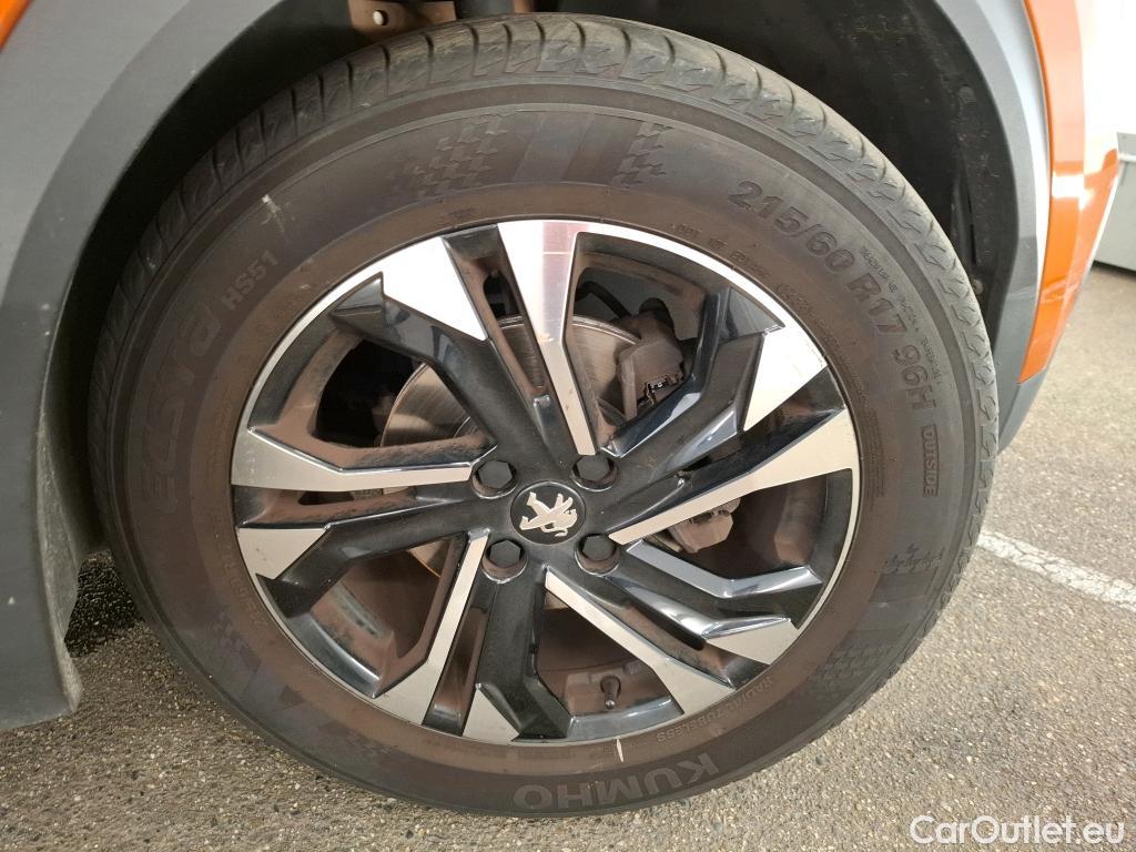  Peugeot  2008  Allure Pack 1.5 HDi 110CV BVM6 E6d #24