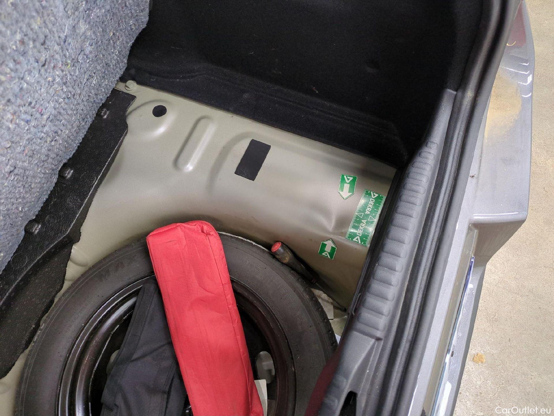 Citroen  C3  Max 1.2 PureTech 80CV BVM5 6E #3