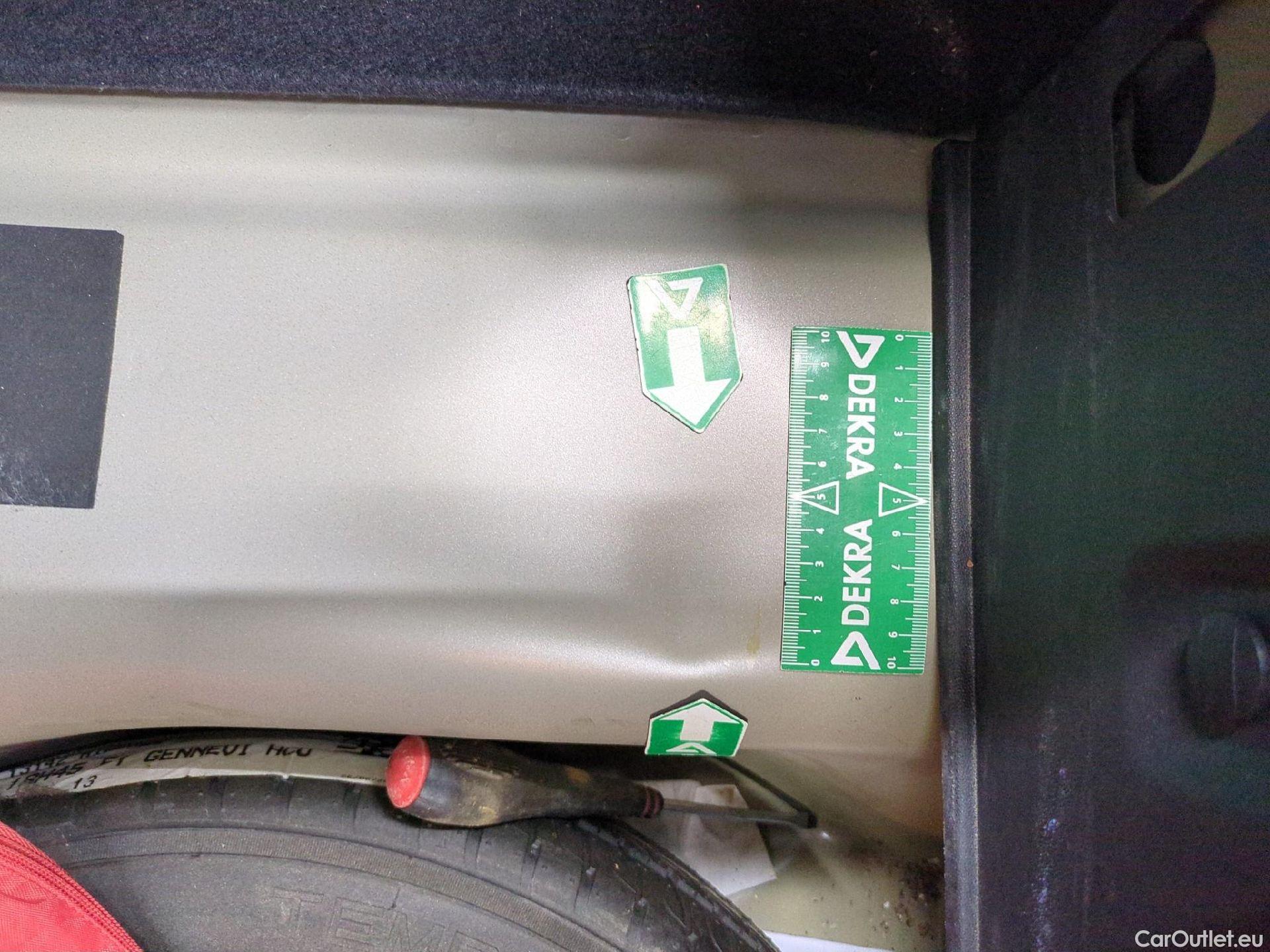  Citroen  C3  Max 1.2 PureTech 80CV BVM5 6E #2