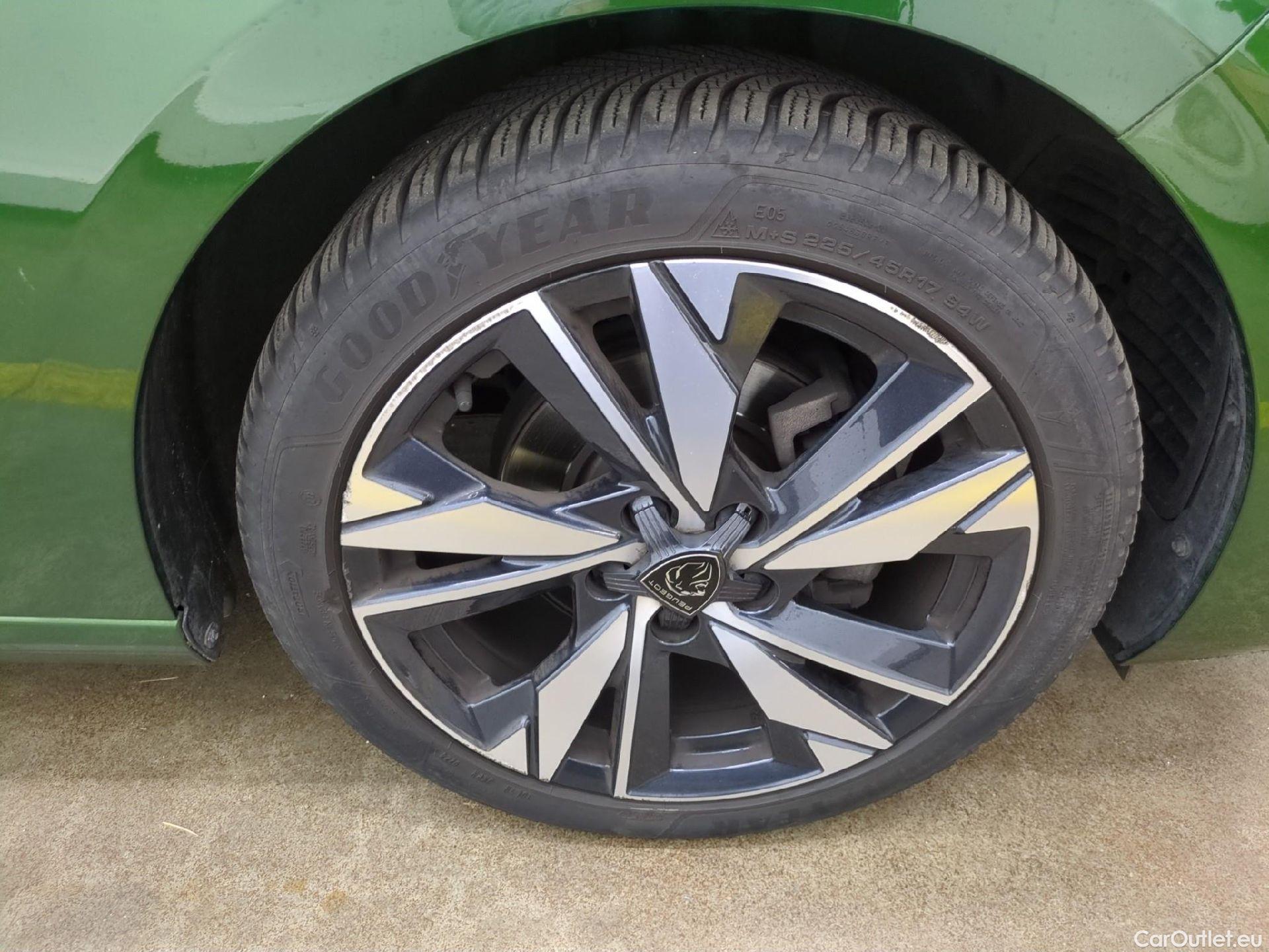  Peugeot  308  Allure 1.2 PureTech 130CV BVA8 E6d #6