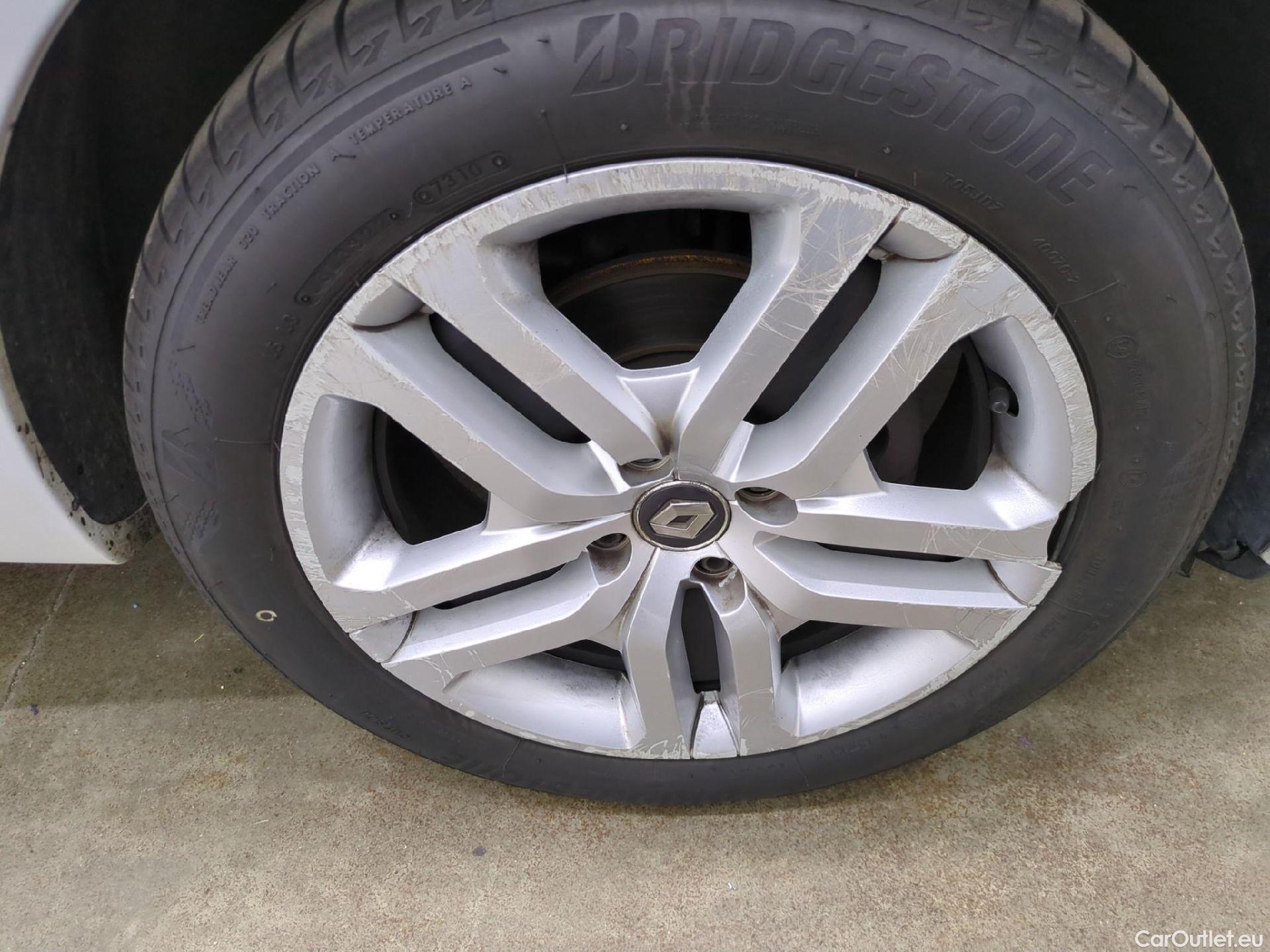  Renault  Clio  IV Business 0.9 TCe 90CV BVM5 E6 #20