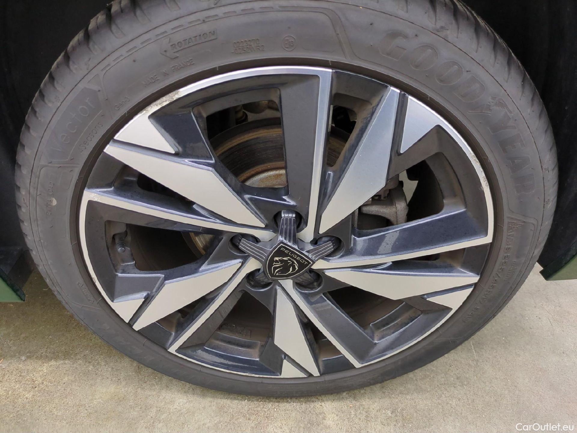  Peugeot  308  Allure 1.2 PureTech 130CV BVA8 E6d #23