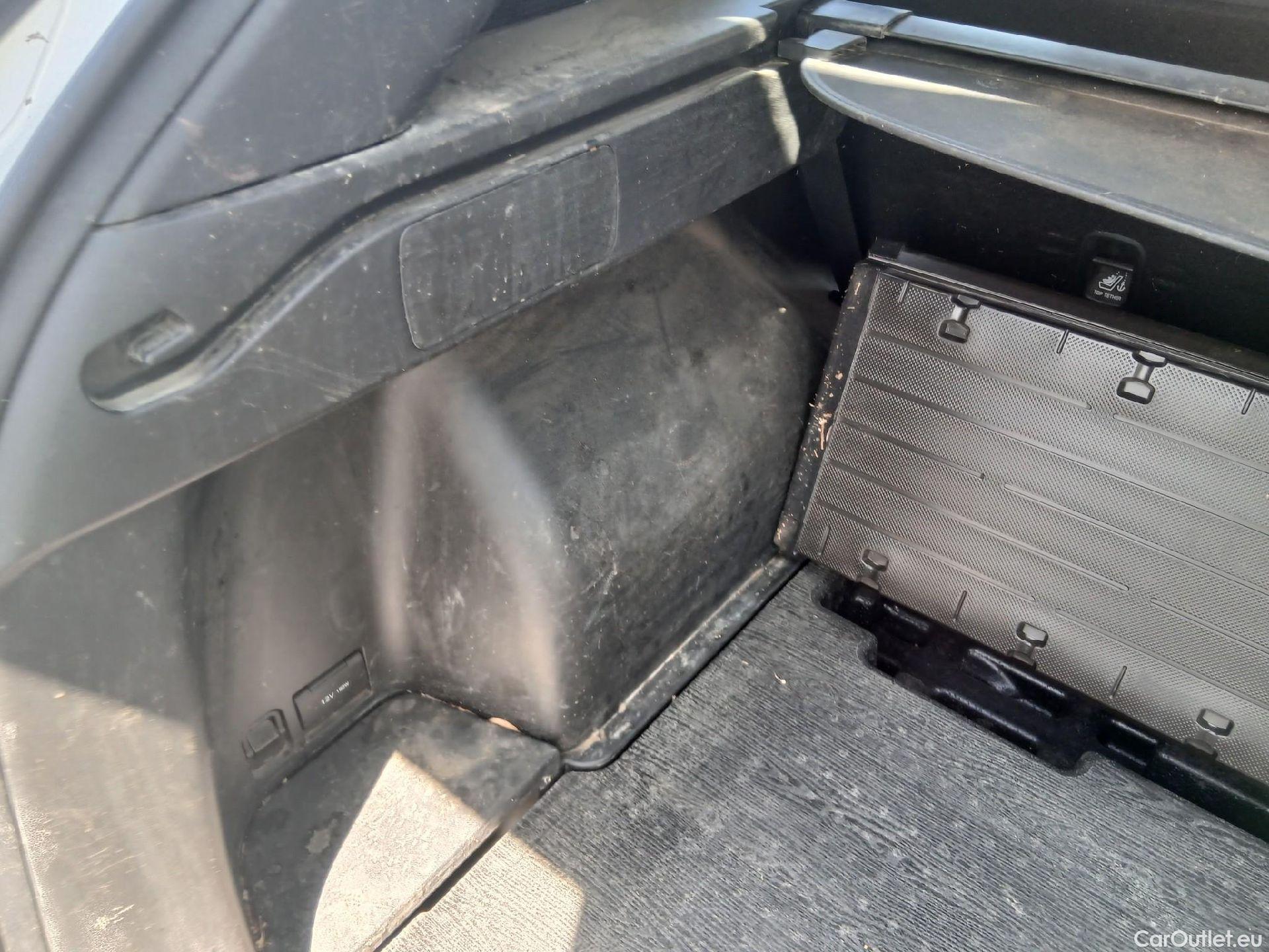  Hyundai  Tucson HYUNDAI  / 2020 / 5P / todoterreno 1.6 TGDI PHEV 195kW Maxx Auto 4X4 #90