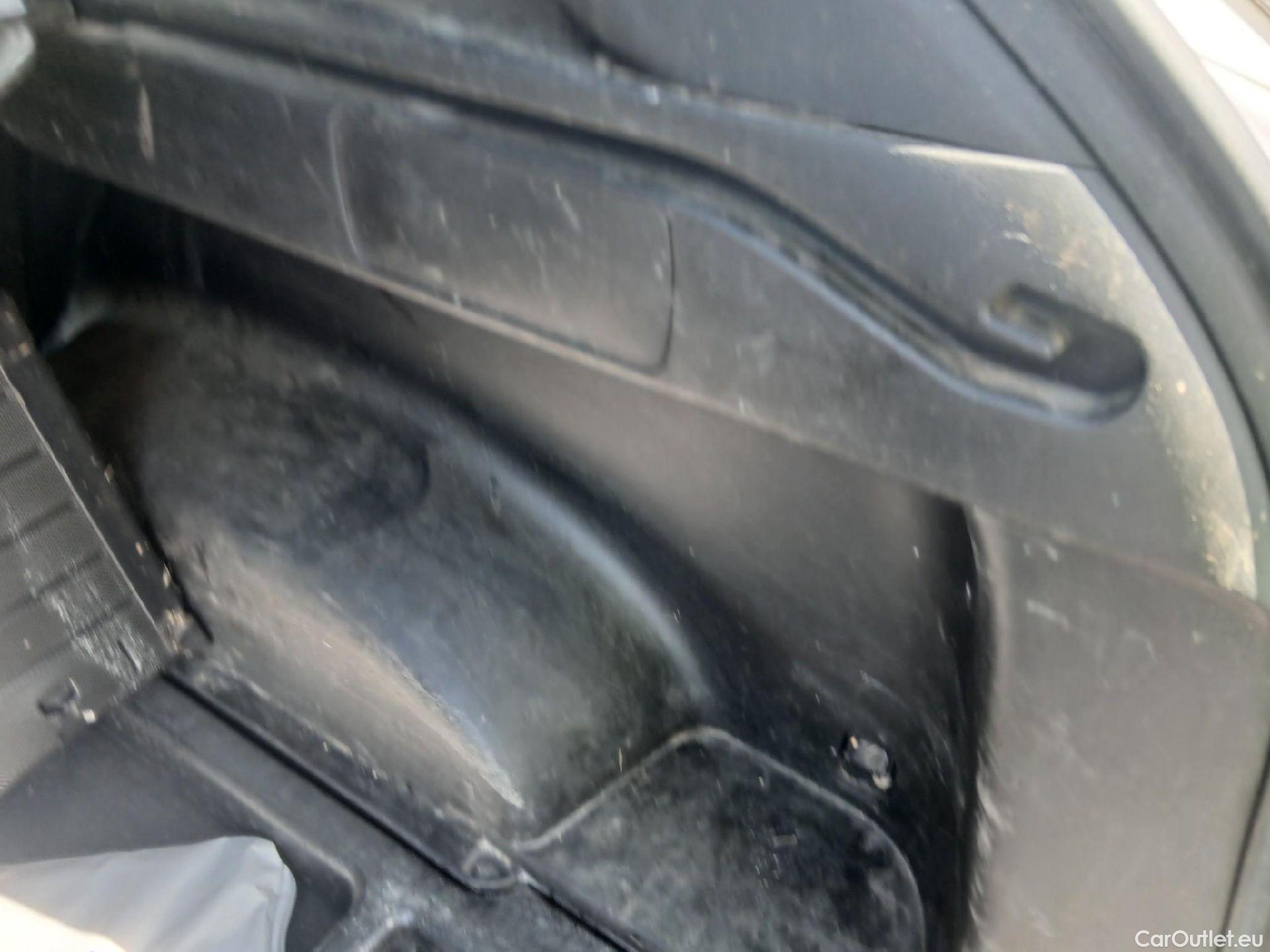  Hyundai  Tucson HYUNDAI  / 2020 / 5P / todoterreno 1.6 TGDI PHEV 195kW Maxx Auto 4X4 #87