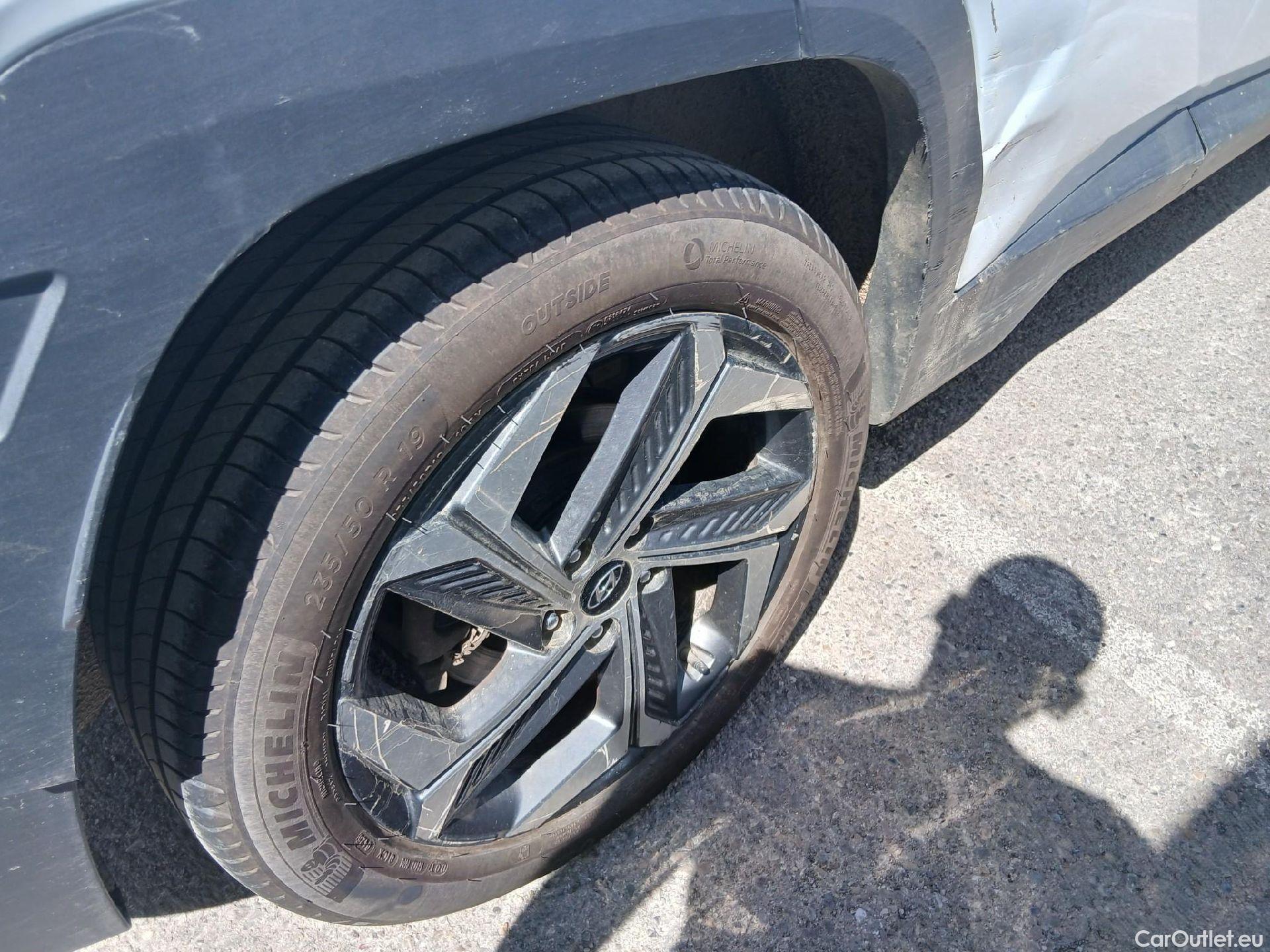  Hyundai  Tucson HYUNDAI  / 2020 / 5P / todoterreno 1.6 TGDI PHEV 195kW Maxx Auto 4X4 #56