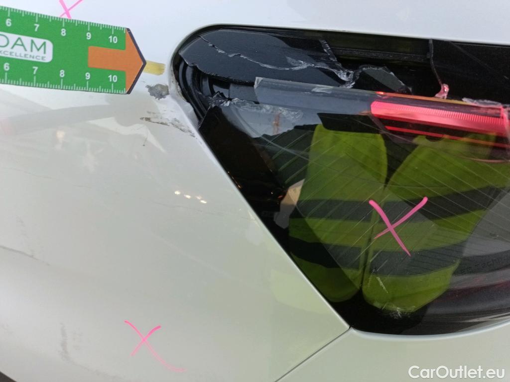  Peugeot  3008 PEUGEOT  / 2020 / 5P / todoterreno 1.5 BlueHDi 96kW (130CV) S&S Active Pack (CM) #4