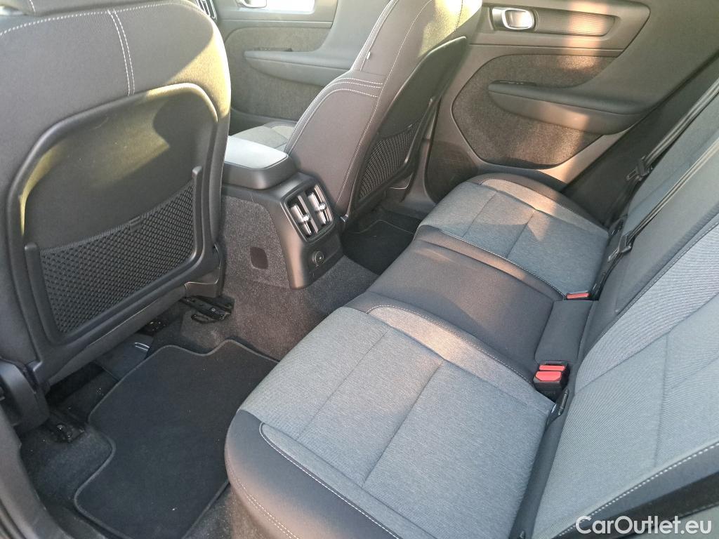  Volvo  XC 40 VOLVO XC40 / 2017 / 5P / todoterreno 1.5 T4 Twin Recharge Inscription Ex Auto #2