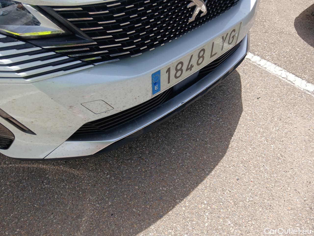  Peugeot  3008 PEUGEOT  / 2020 / 5P / todoterreno 1.5 BlueHDi 96kW S&S GT EAT8 #5