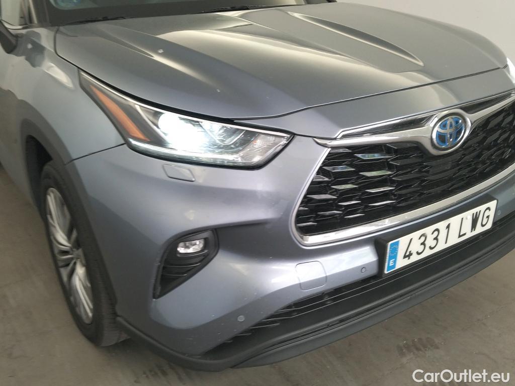  Toyota  Highlander TOYOTA  / 2021 / 5P / todoterreno 2.5 Advance P. Met. Techo Panorámico #15