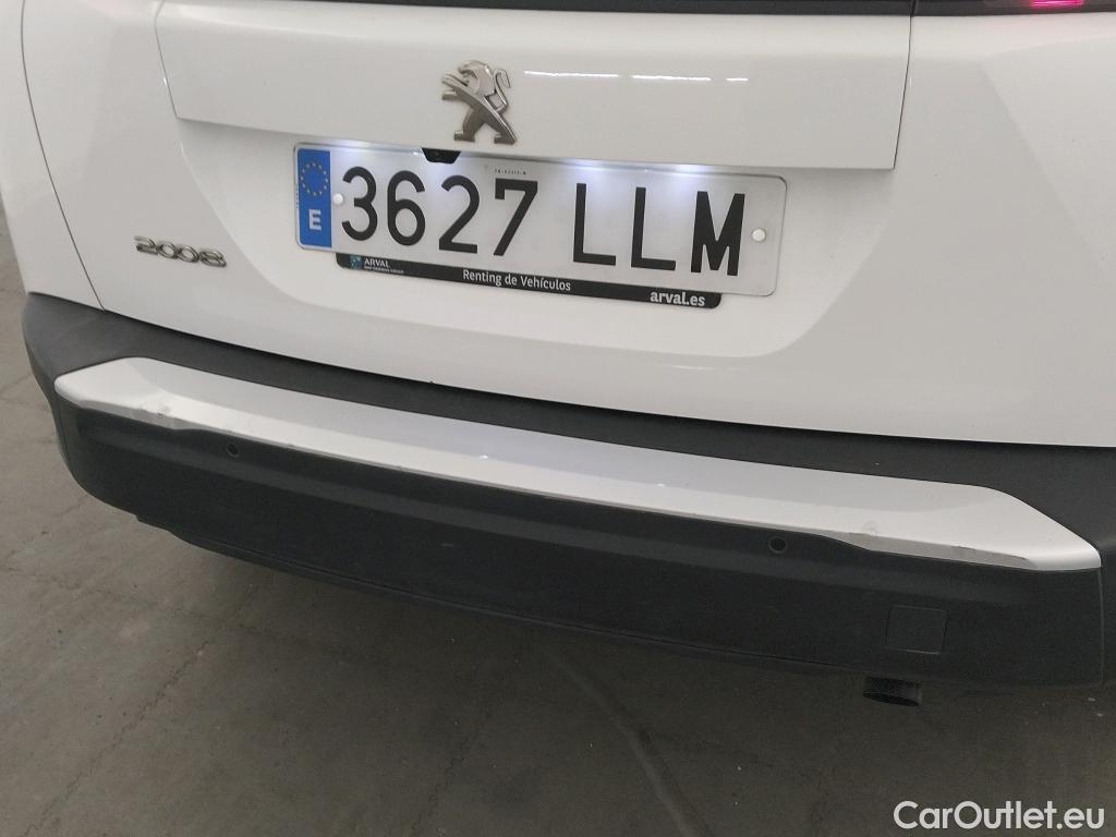  Peugeot  2008 PEUGEOT  / 2019 / 5P / todoterreno Allure BlueHDI 100 S&S BVM6 (AC) #13