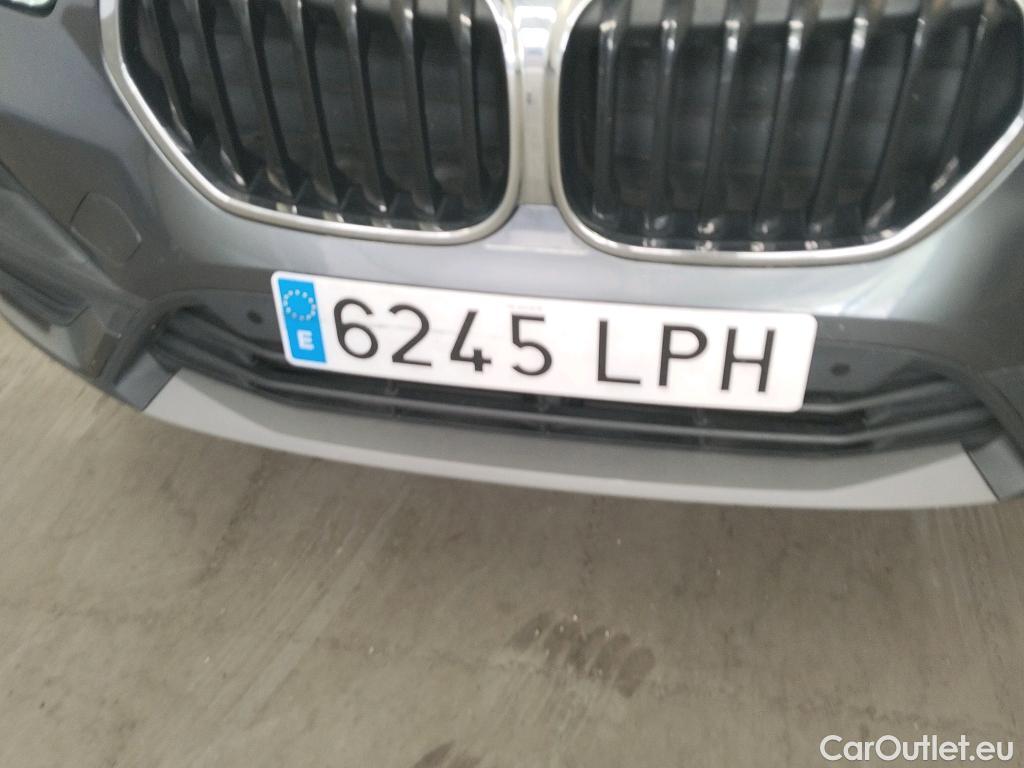  Bmw  X1 BMW  sDrive18iA #12