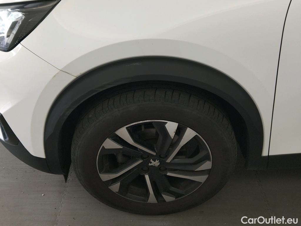  Peugeot  2008 PEUGEOT  / 2019 / 5P / todoterreno Allure BlueHDI 100 S&S BVM6 (AC) #29