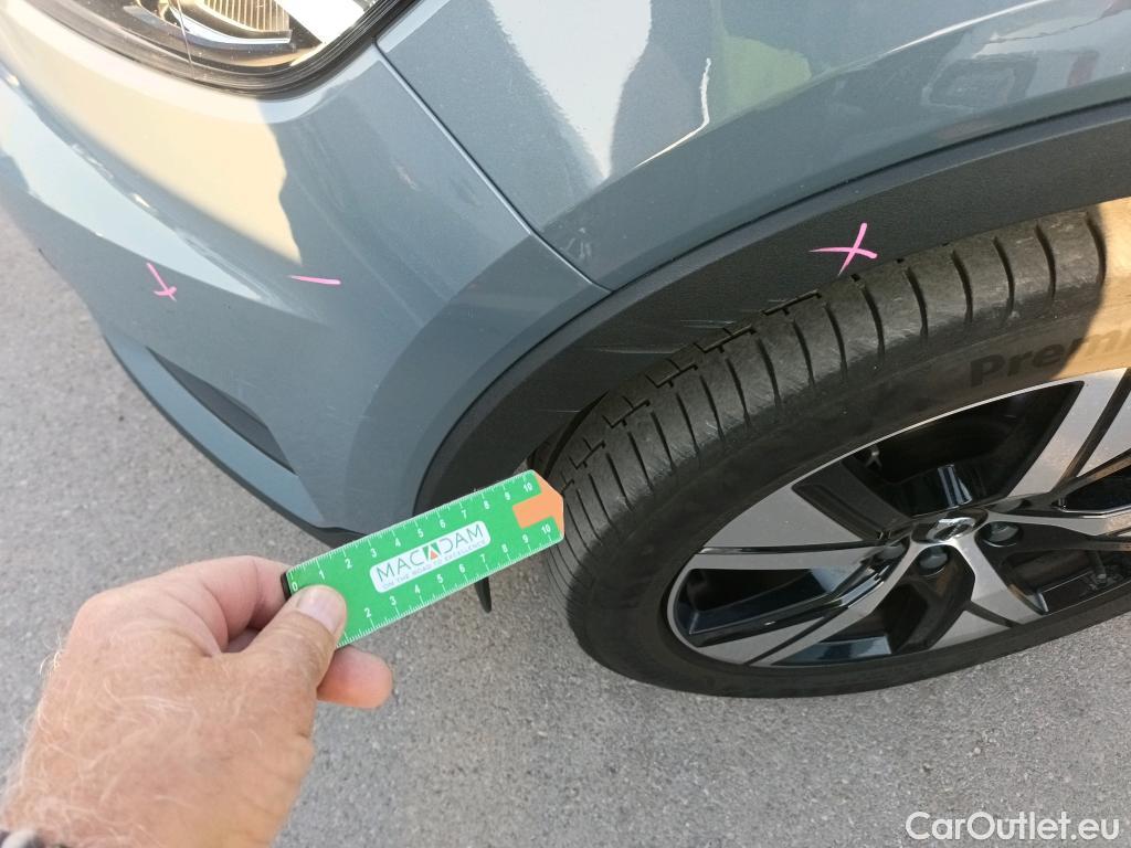  Volvo  XC 40 VOLVO XC40 / 2017 / 5P / todoterreno 1.5 T5 Twin Recharge R-Design Auto #15