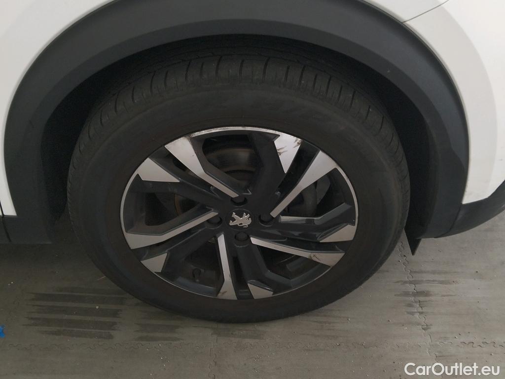  Peugeot  2008 PEUGEOT  / 2019 / 5P / todoterreno Allure BlueHDI 100 S&S BVM6 (AC) #5