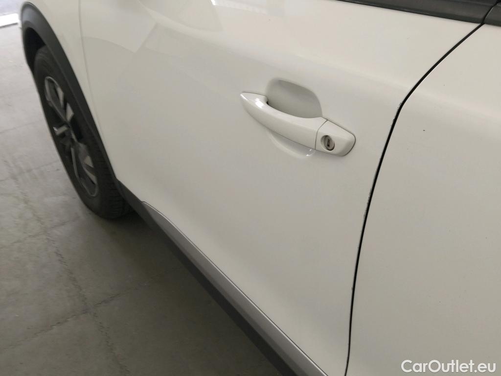  Peugeot  2008 PEUGEOT  / 2019 / 5P / todoterreno Allure BlueHDI 100 S&S BVM6 (AC) #10