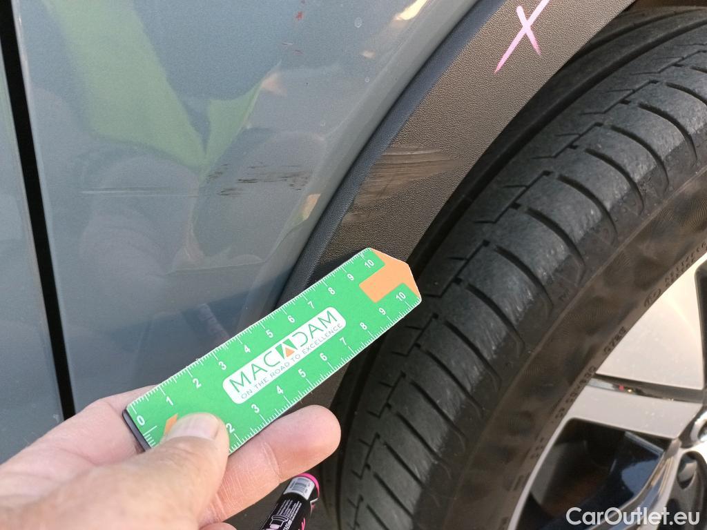  Volvo  XC 40 VOLVO XC40 / 2017 / 5P / todoterreno 1.5 T5 Twin Recharge R-Design Auto #20