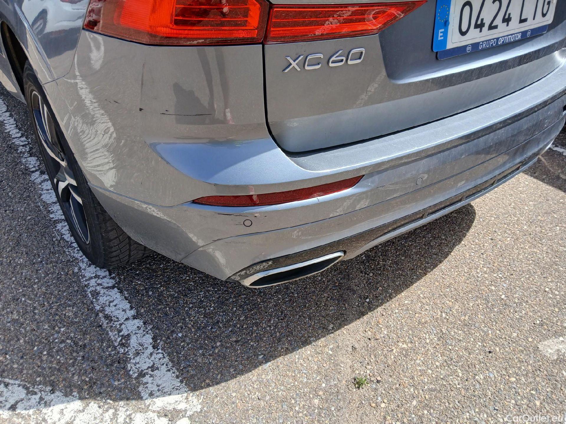  Volvo  XC60 VOLVO  / 2017 / 5P / todoterreno 2.0 B4 D AWD R-Design Auto #23