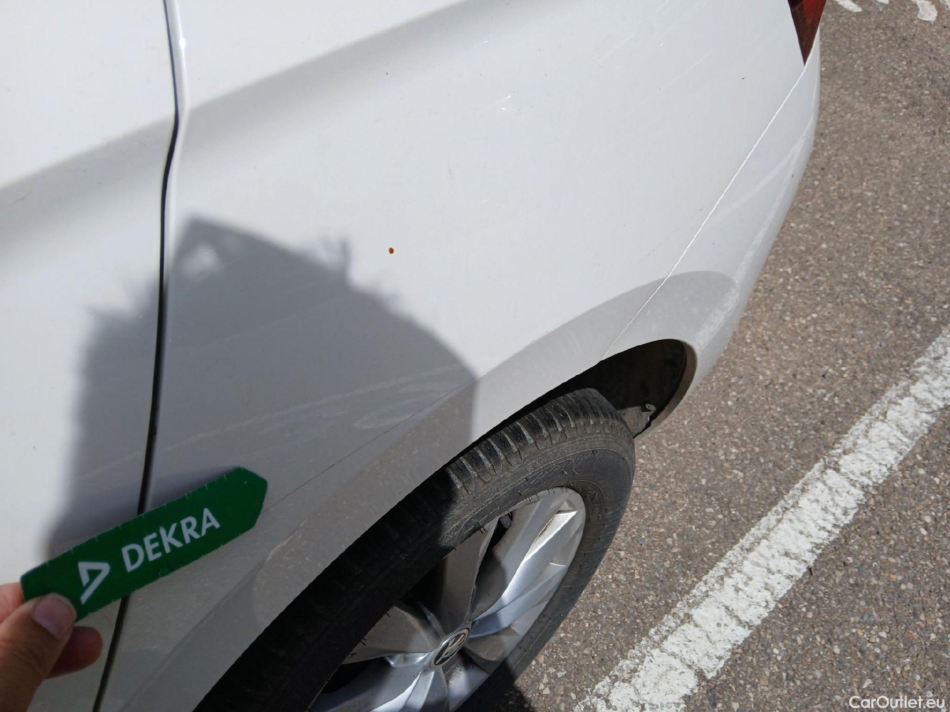  Skoda  KAMIQ SKODA  1.0 TSI 81kW (110CV) DSG Ambition #11