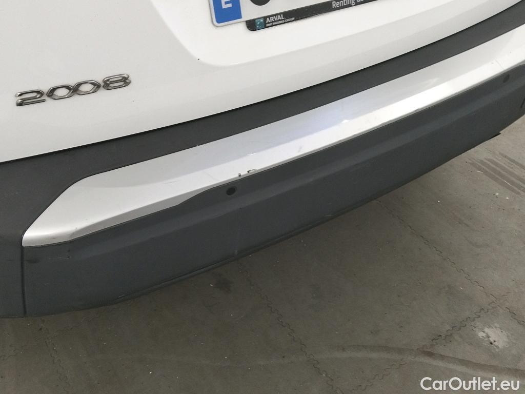 Peugeot  2008 PEUGEOT  / 2019 / 5P / todoterreno Allure BlueHDI 100 S&S BVM6 (AC) #27