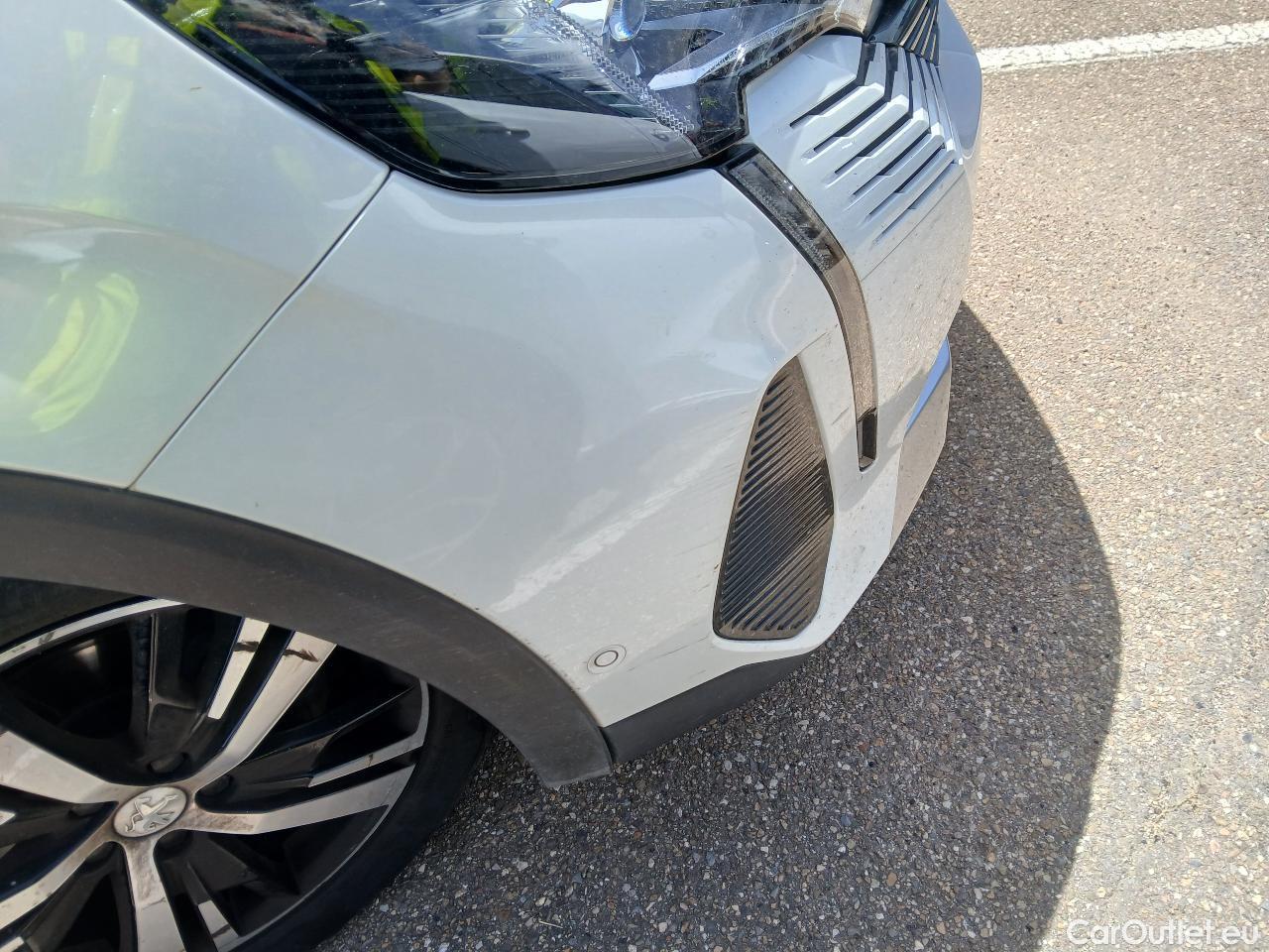  Peugeot  3008 PEUGEOT  / 2020 / 5P / todoterreno 1.5 BlueHDi 96kW S&S GT EAT8 #3
