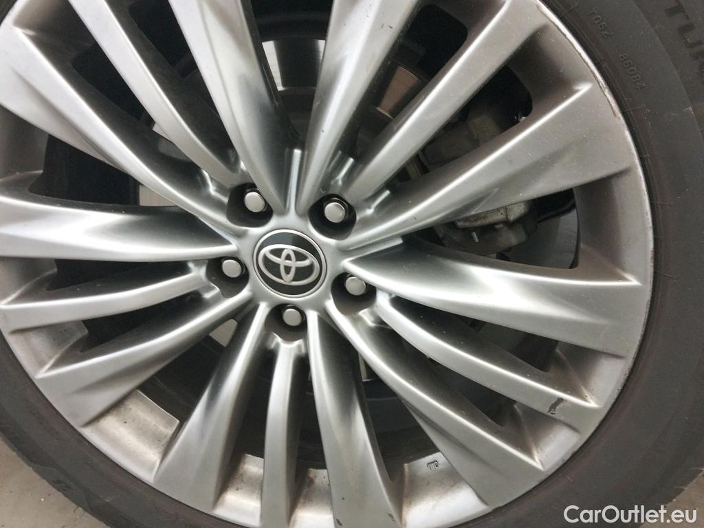  Toyota  Highlander TOYOTA  / 2021 / 5P / todoterreno 2.5 Advance P. Met. Techo Panorámico #5